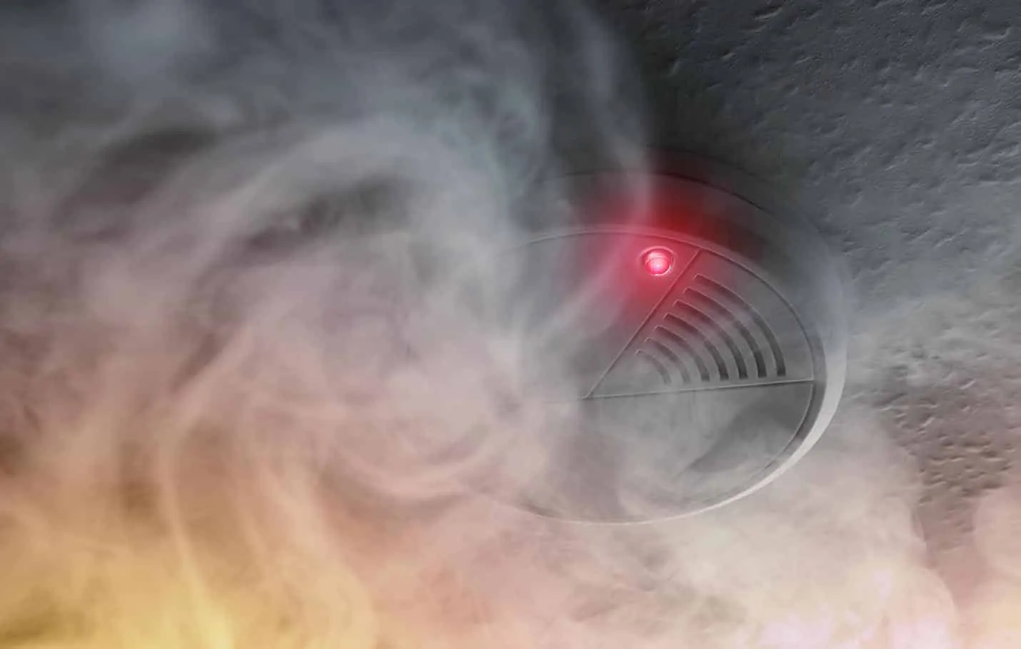 Äldre bör lämna bostaden så snabbt som möjligt om de överraskas av en brand.