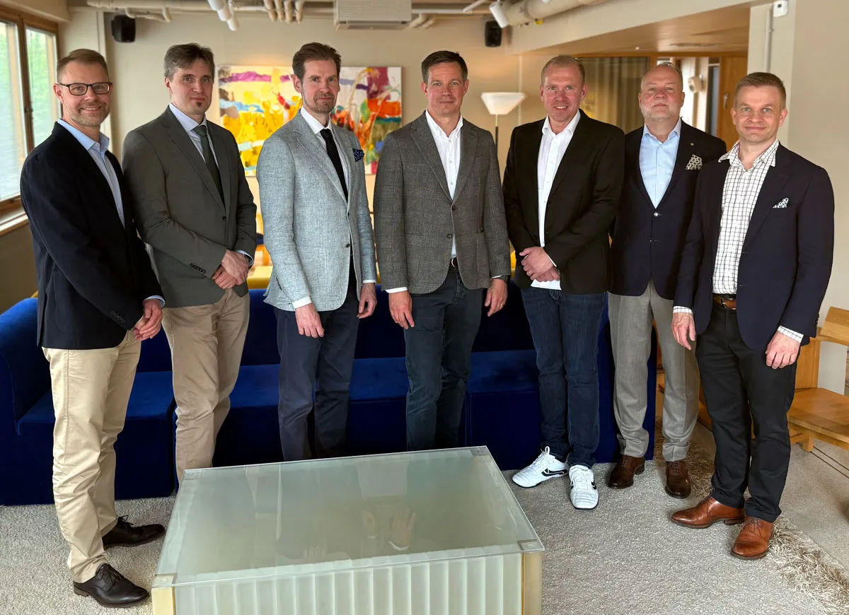 Gruppbild av ledningen för Safera och Herenco